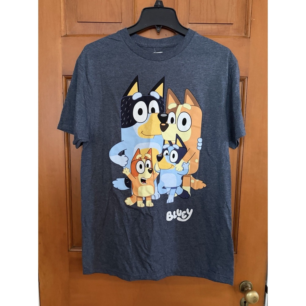 Men's Bluey Gray Short Sleeve Graphic T-Shirt Size Medium NWT